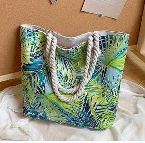 Womens Large Leaves Design Square Zipper Beach Bag